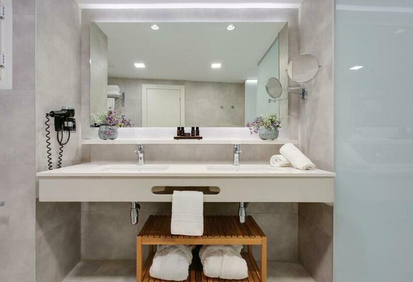 Junior Suite Vista Mar Lateral, Calipolis