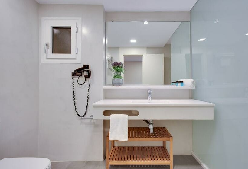 Habitació Estàndard, Calipolis