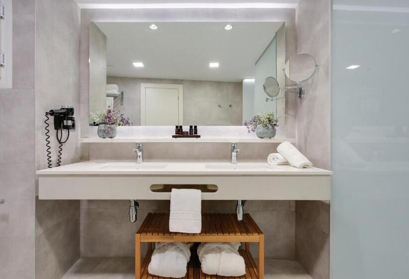 Junior Suite Vista Mar Lateral, Calipolis