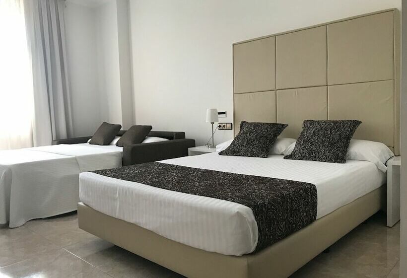 家庭间, Checkin Valencia Ciscar