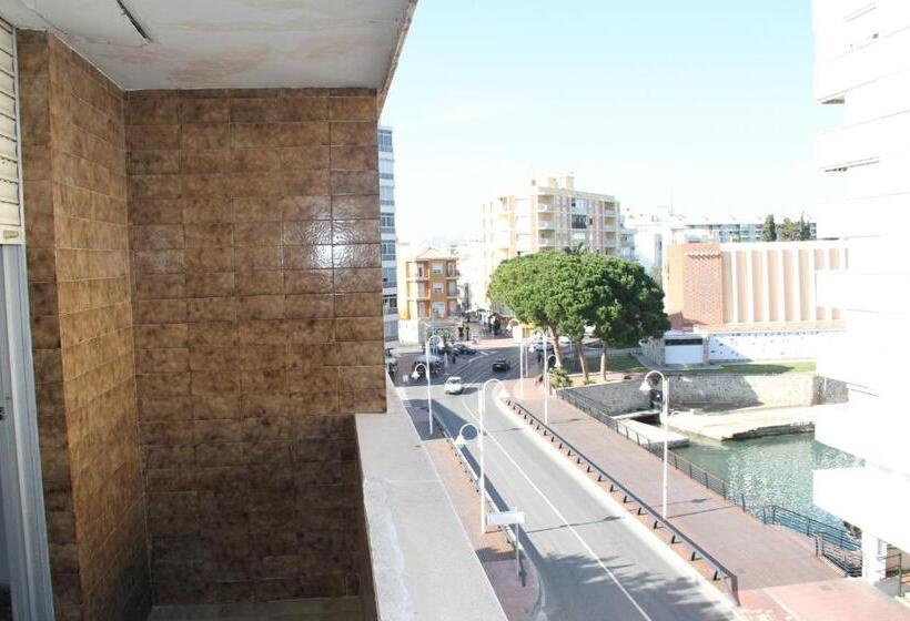 スタンダードシングルルーム, Hostal Mengual