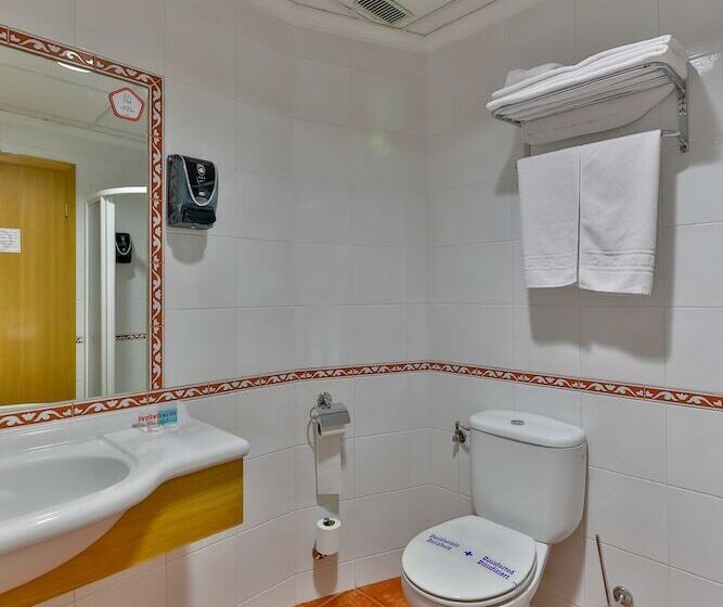 Номер Стандарт, Area De Servicio El Cruce