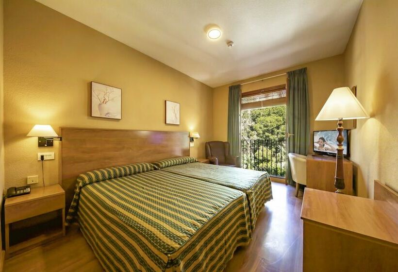 Классический Номер, Balneario De Archena   Hotel León
