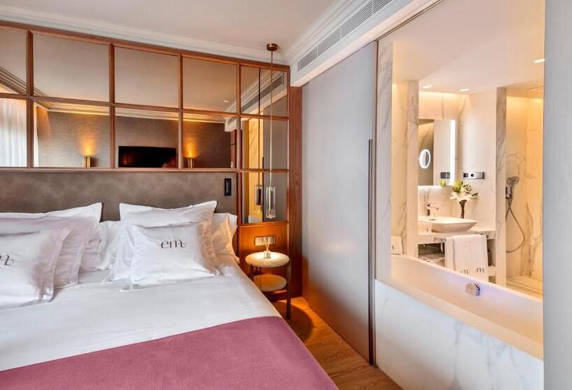 Habitación Familiar, Barcelo Emperatriz