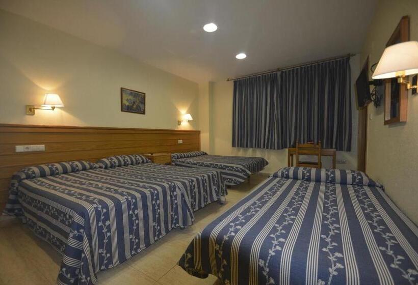 اتاق استاندارد چهار تخته, Casa Emilio