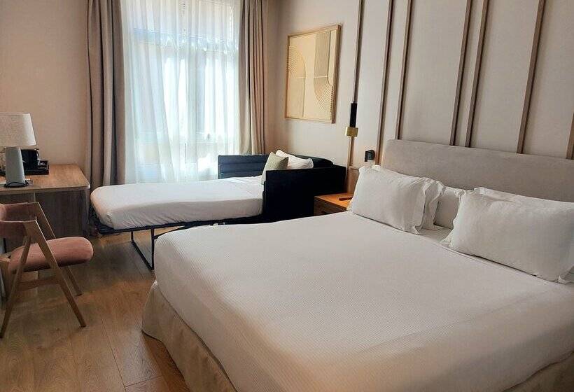 اتاق سوپریور, H10 Puerta de Alcalá