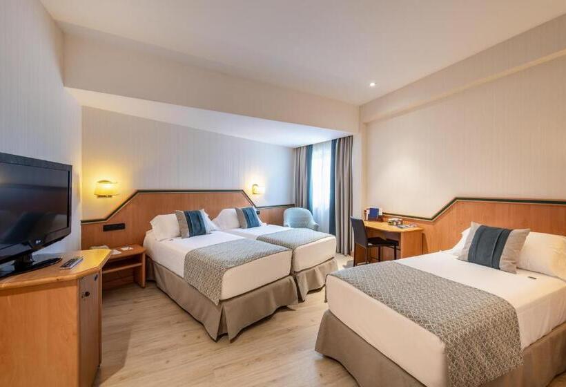 Habitación Triple Estándar, Praga