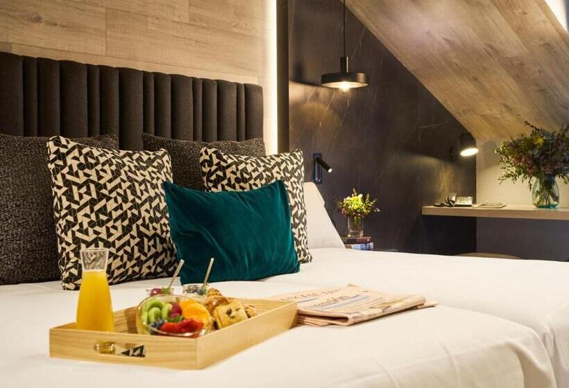 Habitación Ático, Regina