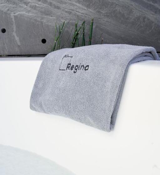 Habitación Ático, Regina