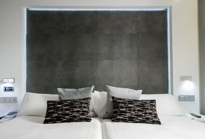Habitación Estándar, Regina
