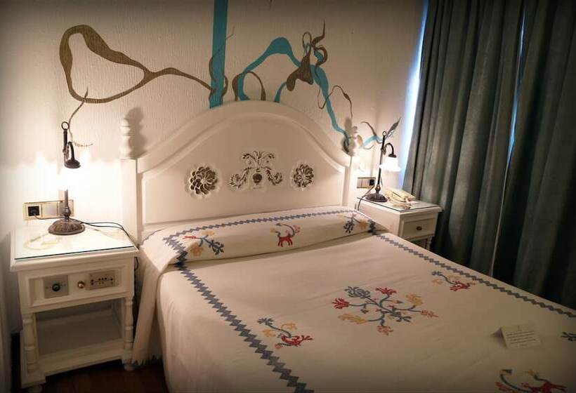 Habitación Estándar con Terraza, Dona Teresa