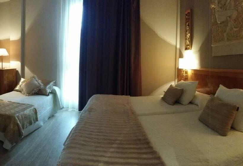اتاق استاندارد سه نفره, San Polo