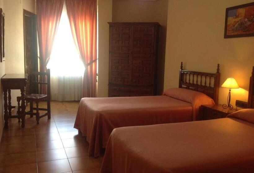 Номер Стандарт Трехместный, Hostal Argentino
