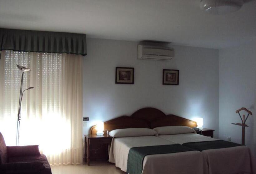 标准三人间, Hostal Vista Alegre