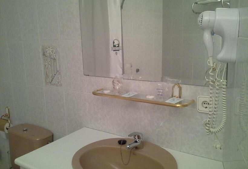 四人标准间, Hostal Vista Alegre
