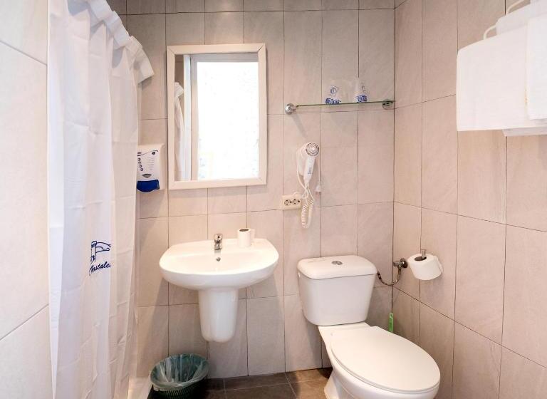 Standard Yhden Hengen Huone, L´hostalet