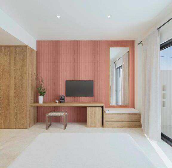 Номер Executive, Santanyi Port