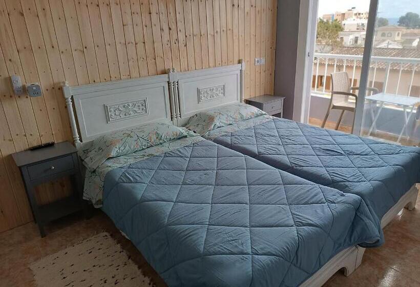 Номер Стандарт Вид на Море, Hostal Bélgica