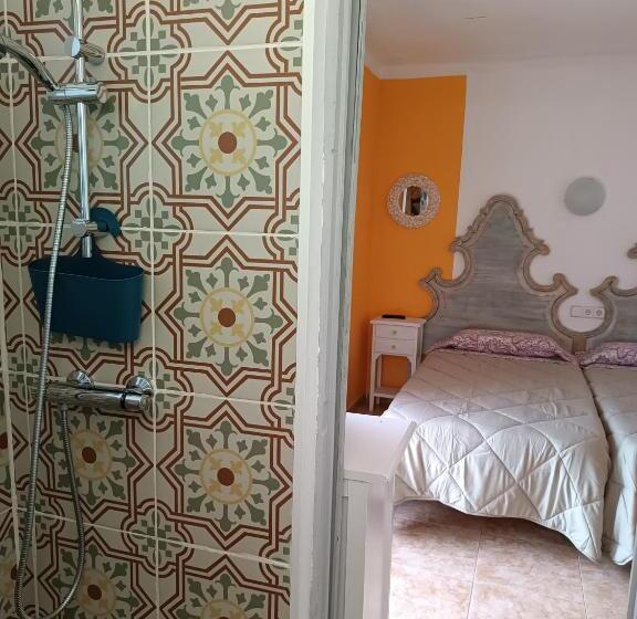 Номер Стандарт Боковой Вид на Море, Hostal Bélgica