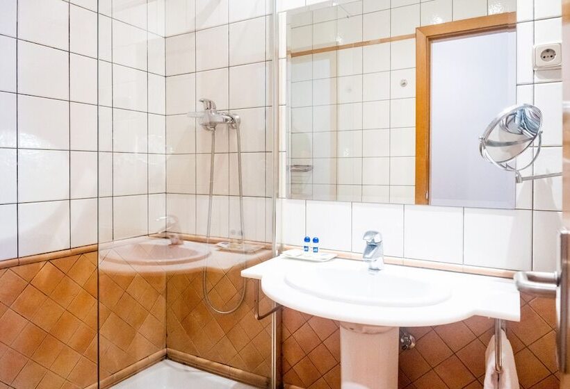 اتاق استاندارد یک نفره, Hostal Persal