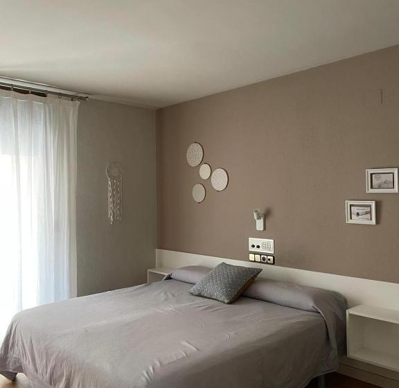 Одноместный Номер Basic, Hostal Crisami