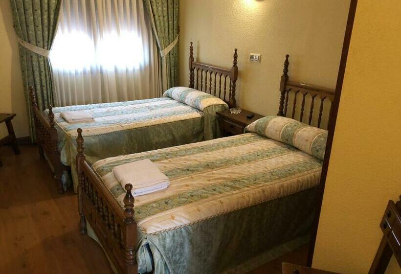 Номер Стандарт, Hostal El Escudo
