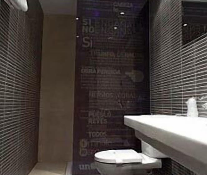 غرفة قياسية رباعية, Hospedium Hostal Un Punto Chic