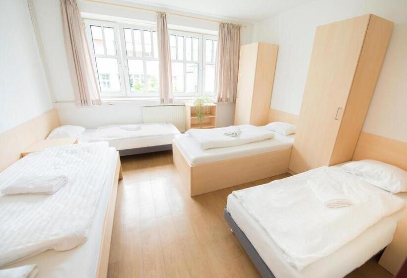 اتاق استاندارد چهار تخته, Mynext   Riverside Hotel Salzburg