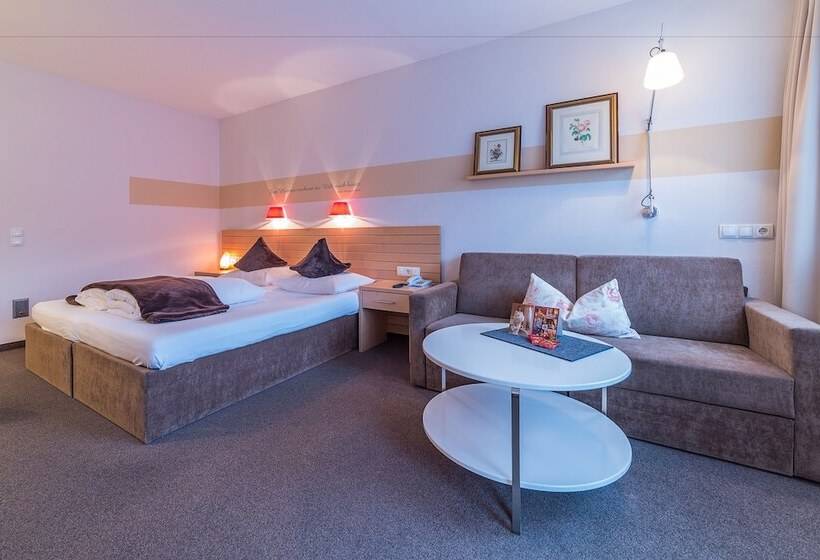 Номер Стандарт с Балконом, Wohlfühlhotel Schiestl