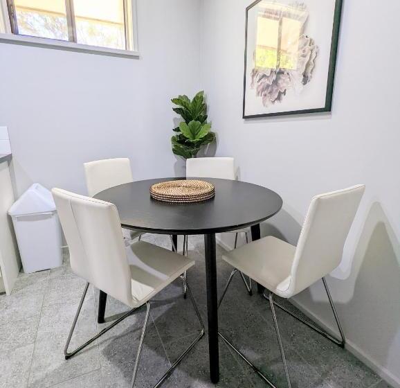 패밀리 룸, Homestead Motor Inn & Apartments