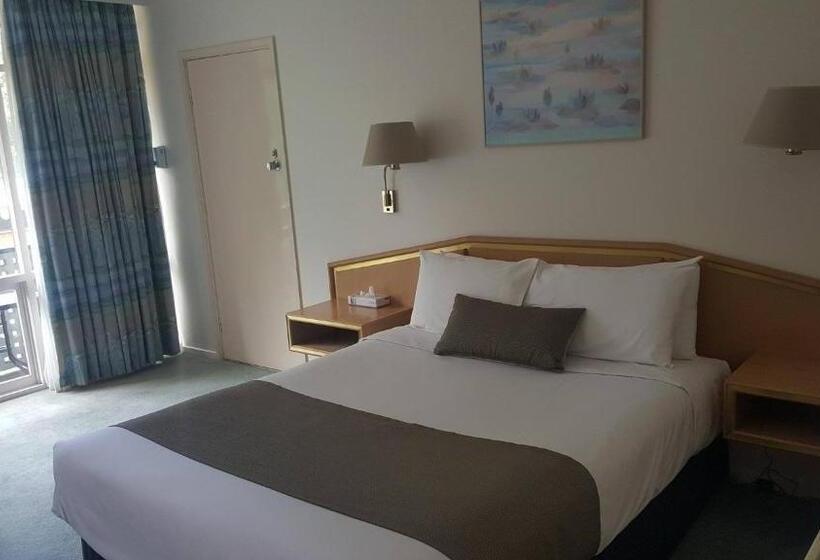 غرفة ديلوكس مزودة بشرفة, Moe Parklands Motel