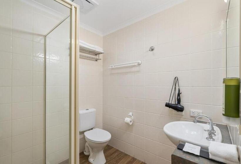 Трехместный Номер Superior, Caboolture Central Motor Inn, Sure Stay Collection By Bw
