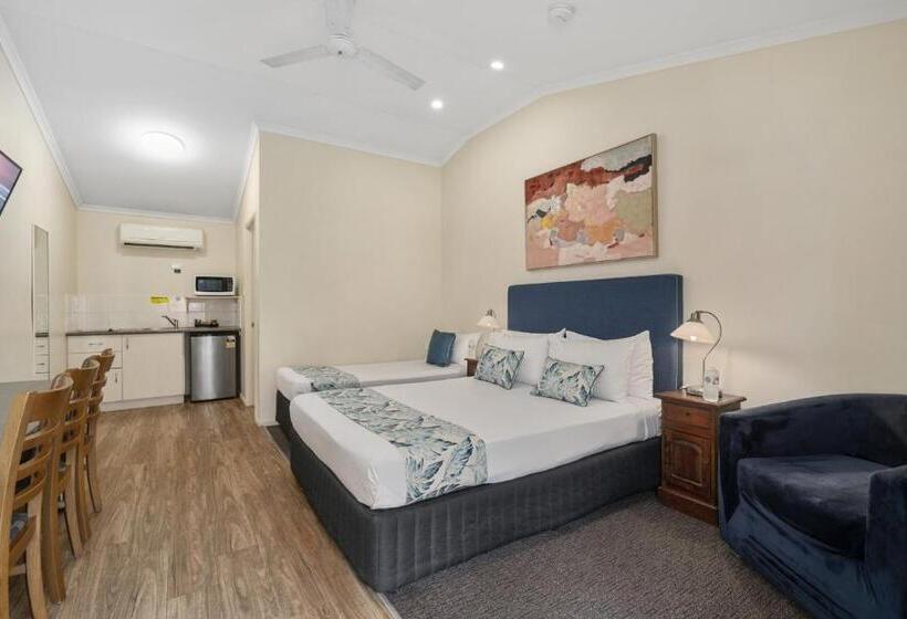 Трехместный Номер Superior, Caboolture Central Motor Inn, Sure Stay Collection By Bw