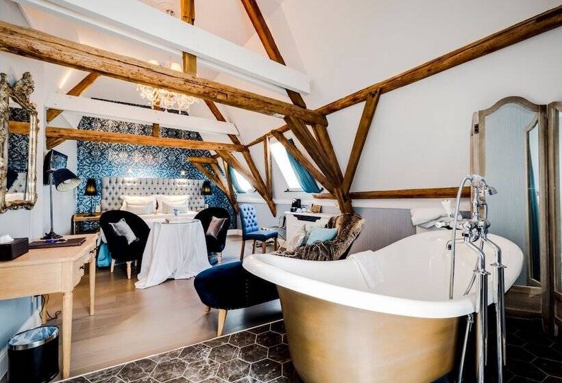 Полулюкс Президентский, Boutique Hotel De Castillion   Small Elegant Family
