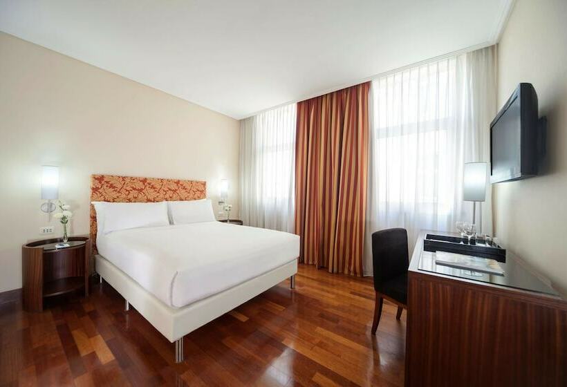 اتاق استاندارد سه نفره, NH City Buenos Aires