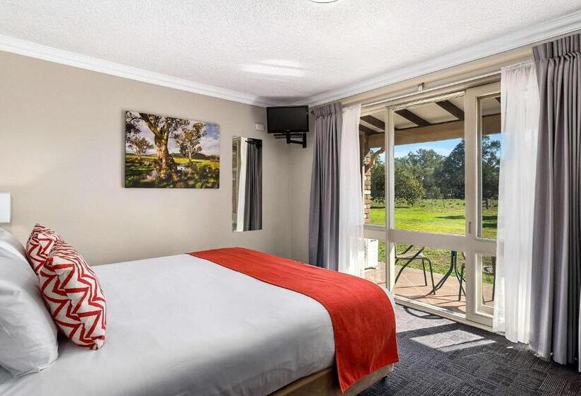 이그제큐티브 스위트 킹침대, Quality Inn Carriage House