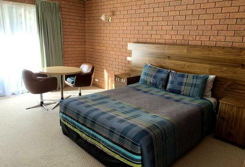 Номер Deluxe, Kingswood Motel