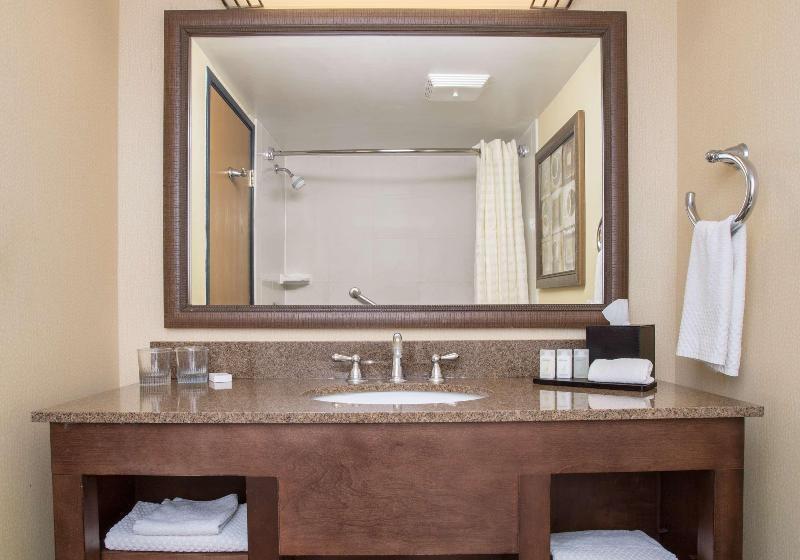 Номер Стандарт, Holiday Inn Oakville Centre, An Ihg