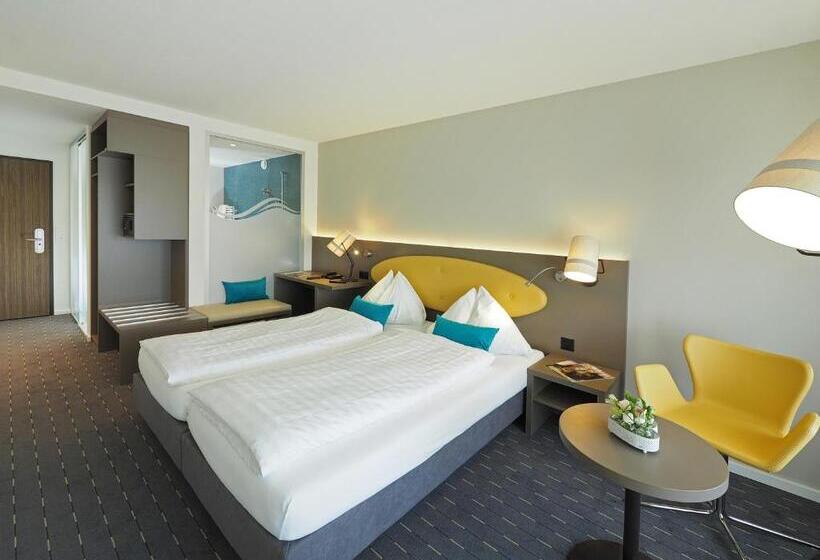 Номер Стандарт, Holiday Thun