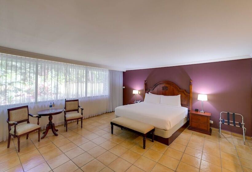 Номер Executive, DoubleTree by Hilton Hotel Cariari San Jose - Costa Rica