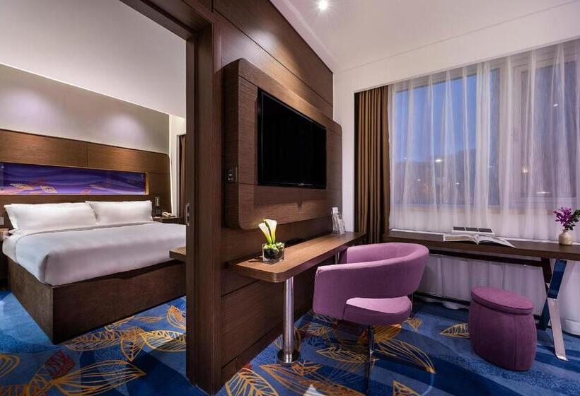 سوییت سوپریور, Novotel Beijing Peace