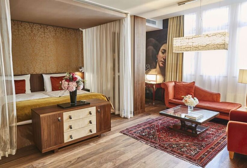 Полулюкс, Vier Jahreszeiten Kempinski München
