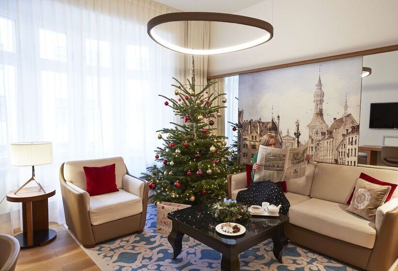 Полулюкс, Vier Jahreszeiten Kempinski München