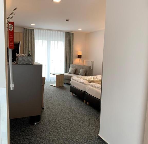 Полулюкс Повышенной Комфортности, Stadthotel Geis
