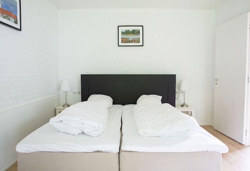 Habitación Triple Estándar, Troense