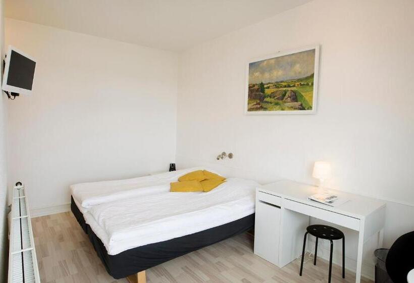 Habitación Triple Estándar, Troense