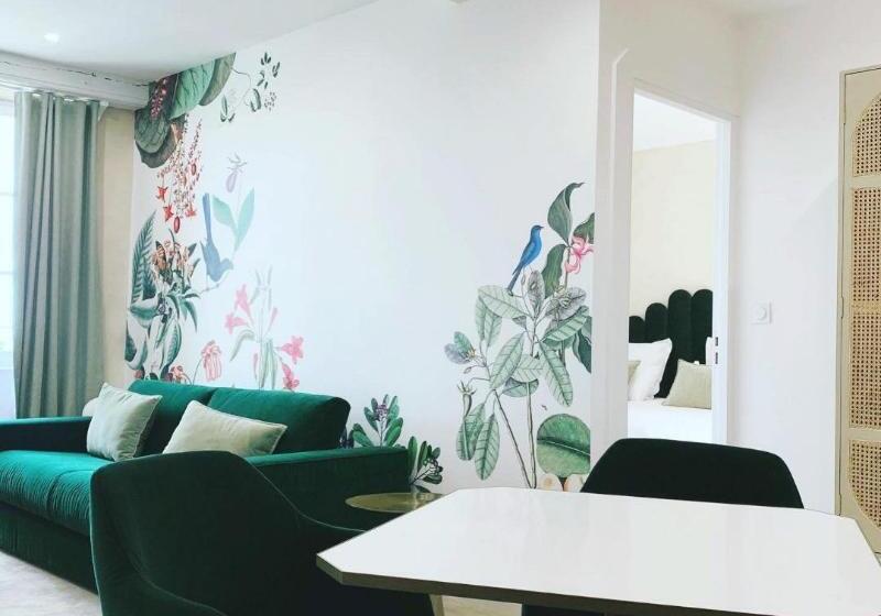 Полулюкс, Castel De Très Girard   Hotel & Restaurant   Teritoria
