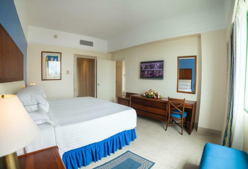 سوییت, Colon Salinas