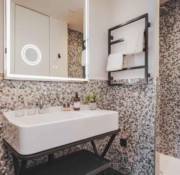 Апартаменты 1 Спальня, Maisons Du Monde Hôtel & Suites   Marseille Vieux Port