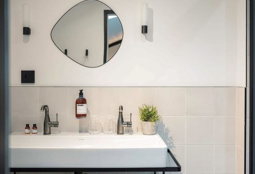 Семейный Номер, Maisons Du Monde Hôtel & Suites   Marseille Vieux Port
